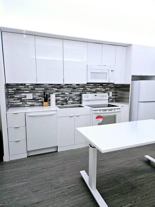 Tremont Smart 11 - A Kcm Property Cleveland Exterior photo